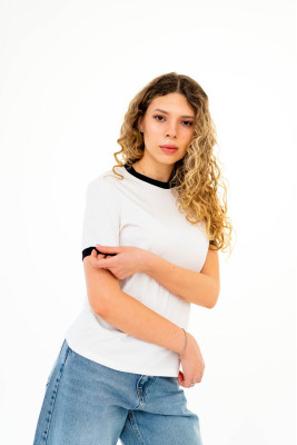 Футболка для жінок